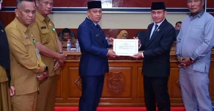 DPRD Lingga Gelar Paripurna Penyampaian Pandangan Atas Dua Ranperda Pemerintah Lingga