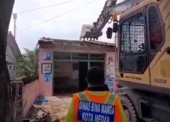 Bangunan Liar, bongkar