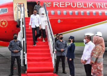 Hari Kelurga Nasional, Presiden Jokowi Disambut Gubsu Kapoldasu dan Pangdam I/ BB di Lanud Soewondo