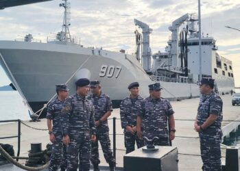 Laksamana Madya TNI A. Rasyid Tinjau Laut Natuna Utara