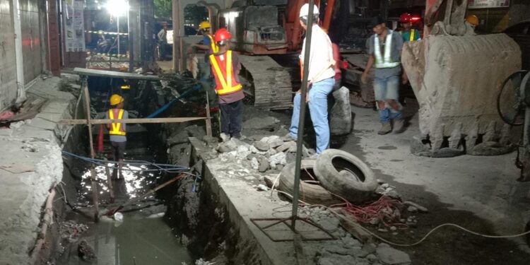 Ketua DPRD Medan Hasyim Tinjau Proyek Drainase Kawasan Jalan Thamrin
