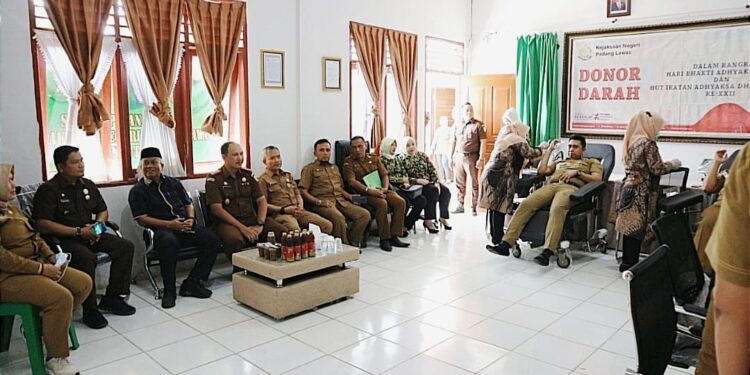 HBA Ke-62 dan HUT IAD Ke-22, Kejari Palas Giat Donor Darah Untuk RSUD Sibuhuan