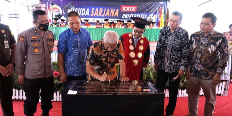 Bupati Asahan Hadiri Wisuda Sarjana UNA Ke XXIX