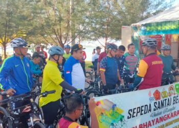 Ketua DPRD Natuna Lepas Sepeda Santai
