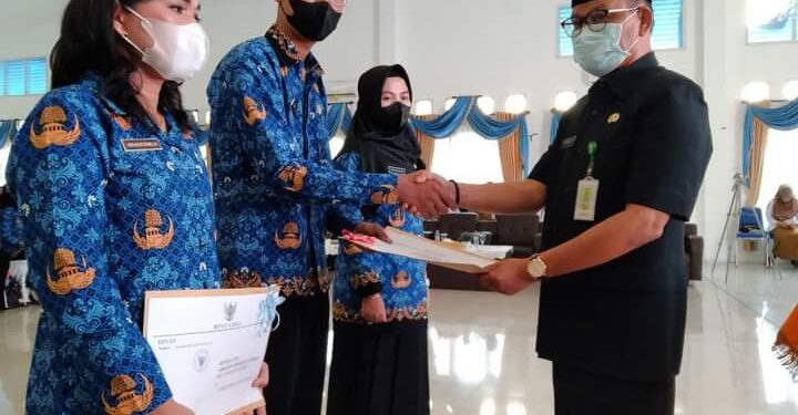 Bupati Lingga Diwakili Sekda Lingga Lantik 124 CPNS Menjadi PNS Serta 1 Jabatan Fungsional