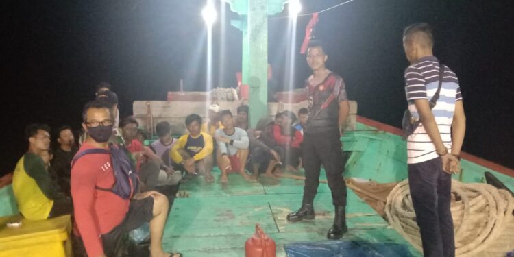 Kapal Cantrang 7 Mil Di Laut Serasan, Kini Diamankan Polsek Serasan