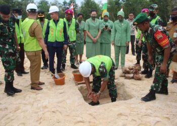 Pembangunan Makodim Lingga Resmi Dimulai, Danrem 033/WP Letakkan Batu Pertama