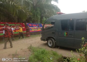 Papan Bunga Ucapan Duka Cita Dari Sejumlah Pertinggi Polri Banjiri Kediaman Ketua HMI Sumut