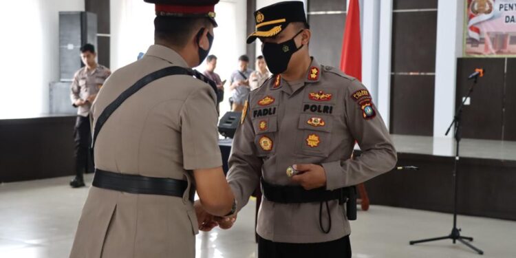 Kapolres Pimpin Upacara Pelantikan dan Sertijab Pejabat Utama Polres Lingga