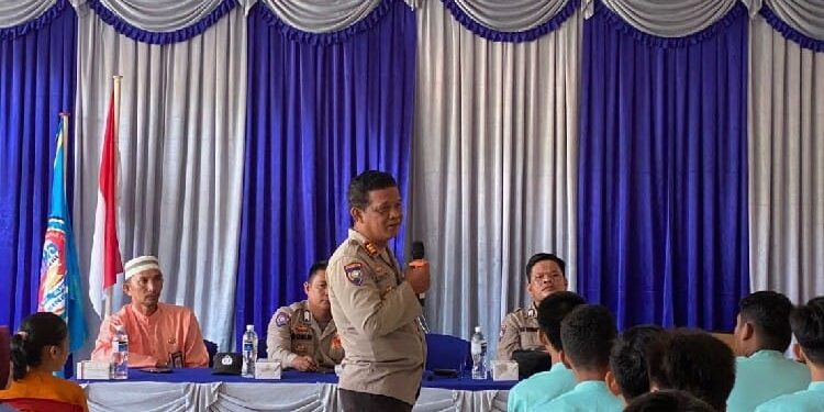 Polres Lingga Edukasi Pelajar SMAN 2 Singkep Tentang Bahaya Narkotika