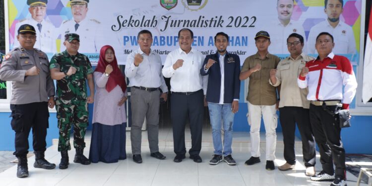 Wakil Bupati Buka Sekolah Jurnalistik 2022 PWI Kabupaten Asahan