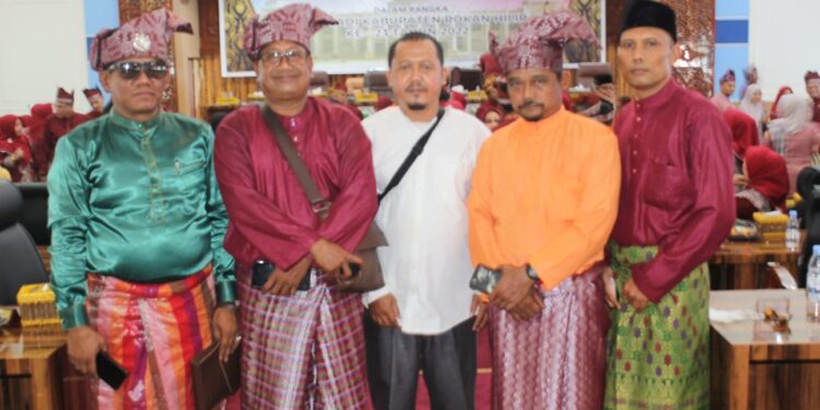 Hari Jadi Rohil ke-23 Tahun 2022, IKROHIL Hadiri Paripurna Istimewa DPRD