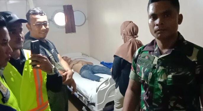Aksi Heroik, Prajurit Kodim 0318/Natuna Selamatkan Penumpang KM Sabuk 80 yang Melompat ke Laut