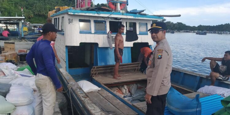 Cuaca Ekstrim, Kapolsek Serasan Himbau Nelayan Jaga Keselamatan