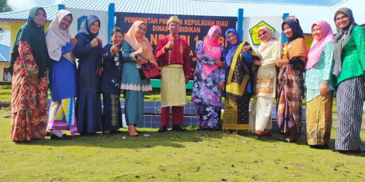 Keunikan SMAN 1 Subi Gelar Peringatan Sumpah Pemuda ke- 94 Tahun 2022