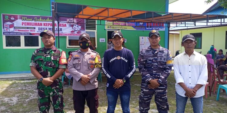 Camat Subi Tinjau 7 Desa Saat Pelaksanaan Pilkades Serentak