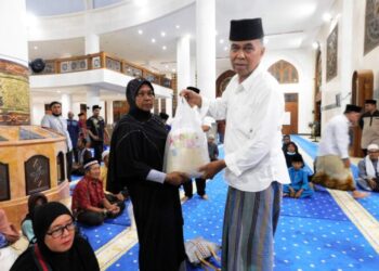 Ditengah Sulitnya Anggaran, PNS Natuna Ramai-ramai Sedekah Infak Beras