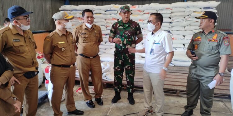 Jelang Nataru, Bupati Asahan Sidak Harga dan Ketersediaan Bahan Pokok