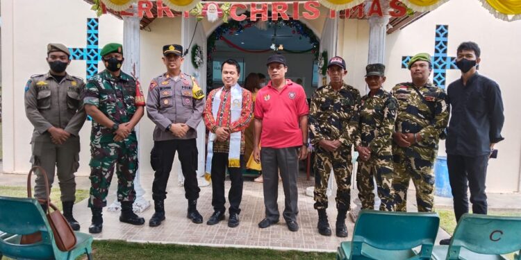 Koramil 04/Dabo, Kodim 0315/TPI, Turunkan Sejumlah Personil PAM Pengamanan Natal 2022