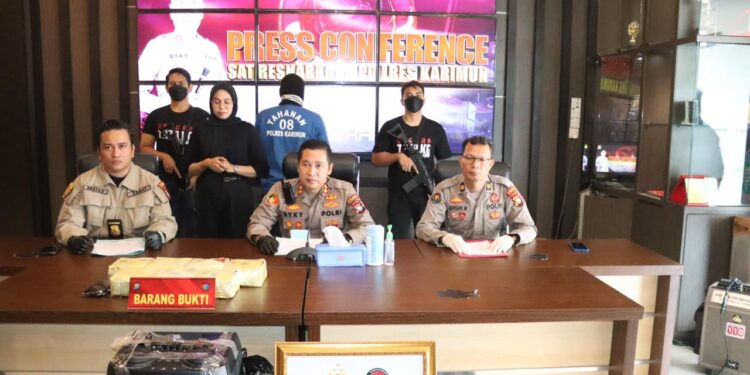 1 Hari Menjabat, Kapolres Karimun Terima Hadiah Sabu 7,378 Kg  Dari Satresnarkoba