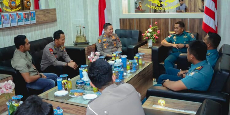 Kapolres Karimun Berkunjung ke Lanal Karimun