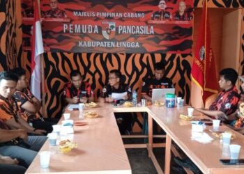 Pimpin Rapat Pleno Bahas RPP, Ketua MPC PP Ramlan Rangkul Senior PP