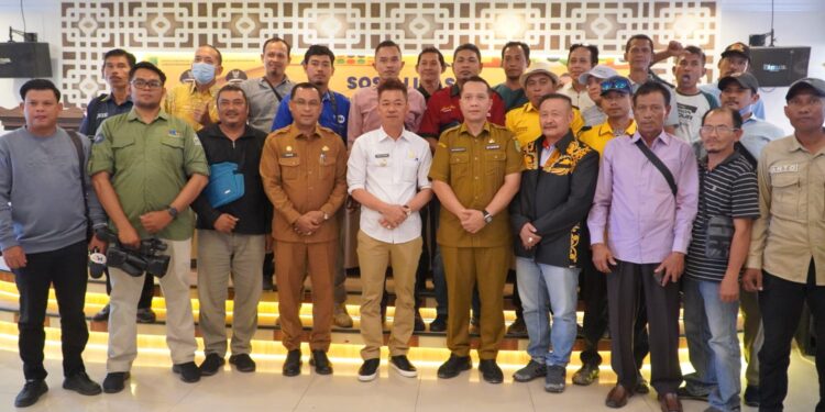 Dihadiri Ratusan Wartawan, Bupati Rohil Buka Sosialisasi Penggunaan Aplikasi Simatrik