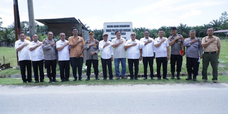 Bupati dan Kapolres Asahan Tinjau Lokasi Pembangunan Mako Polsek Aek Kuasan