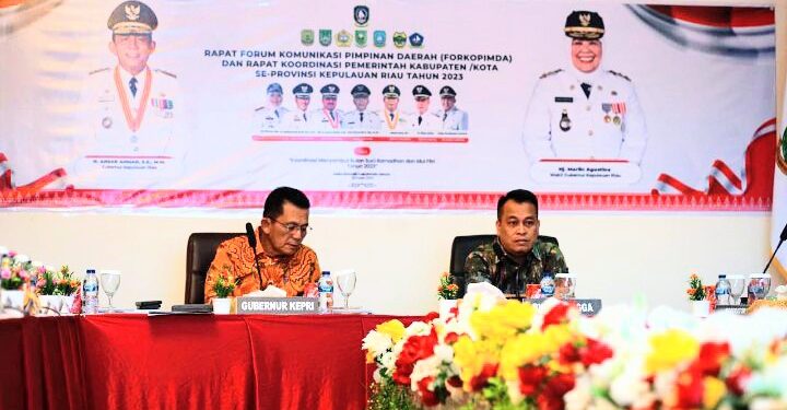 Bupati Lingga Hadiri Rapat Forkopimda Dan Rakor Kabupaten/ Kota se-Provinsi Kepri Tahun 2023