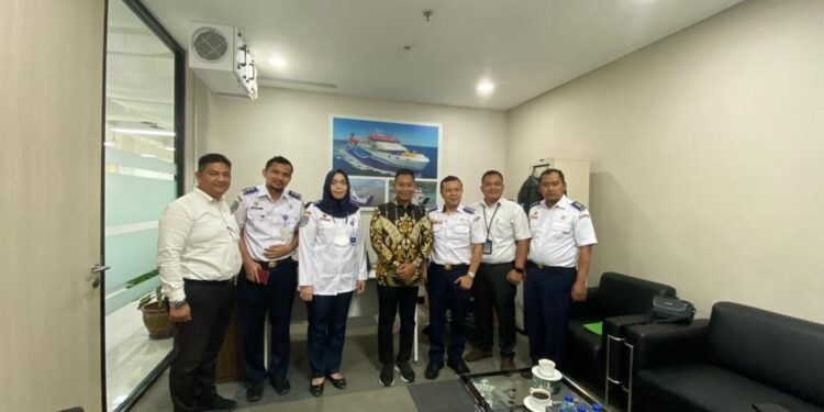 Temui Kemenhub, Neko Pastikan Kapal Roro Batam-Jambi-Lingga Tetap Beroperasi