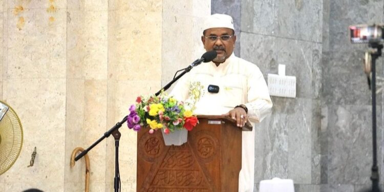 Bupati Karimun dan Wabup Safari Ramadhan Perdana di Masjid Agung