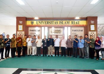 Dorong Peningkatan SDM, Pemkab Karimun Tandatangani MoU dengan UIR