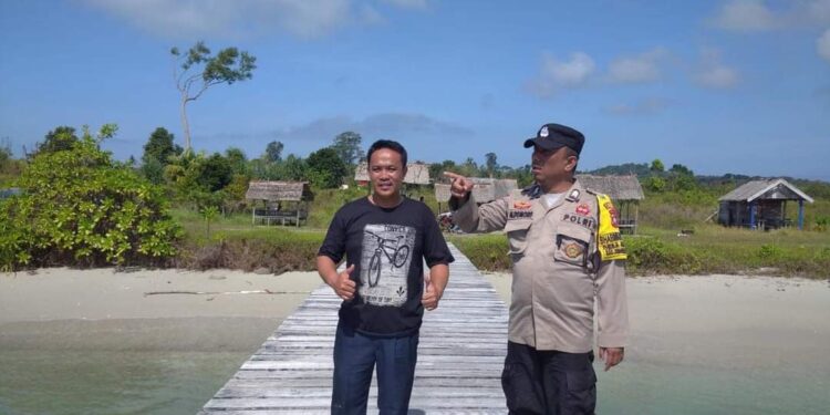 Bhabinkamtibmas Desa Resang Ajak Warga Waspada Cuaca Buruk