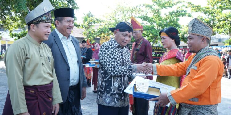 Bupati Asahan Pimpin Upacara Hardiknas