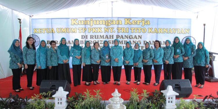 Ketua TP PKK Asahan Ikuti Rangkaian Kunjungan Ketum TP PKK