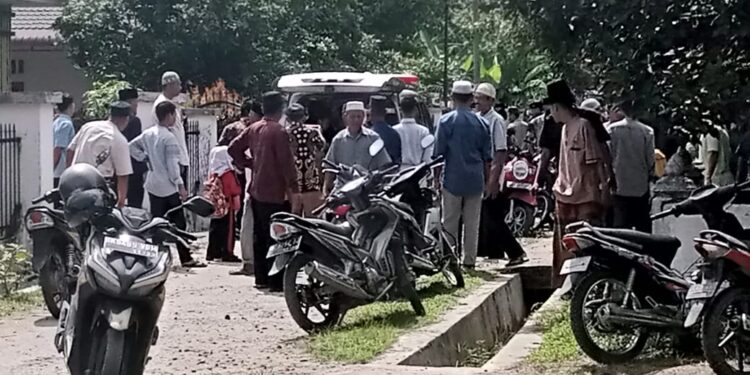 Tinggalkan Surat Untuk Ibu, Pemuda Tewas Gantung Diri