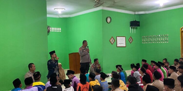 Polsek Dabo Singkep Gelar Police Goes To School
