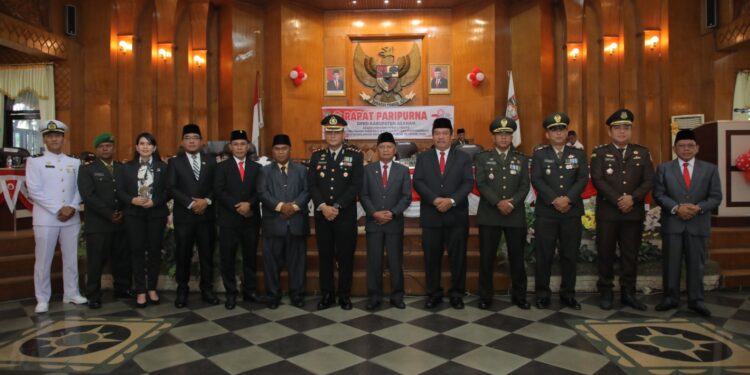 Bupati Asahan Ikuti Rapat Paripurna DPRD Dengarkan Pidato Kenegaraan Presiden RI
