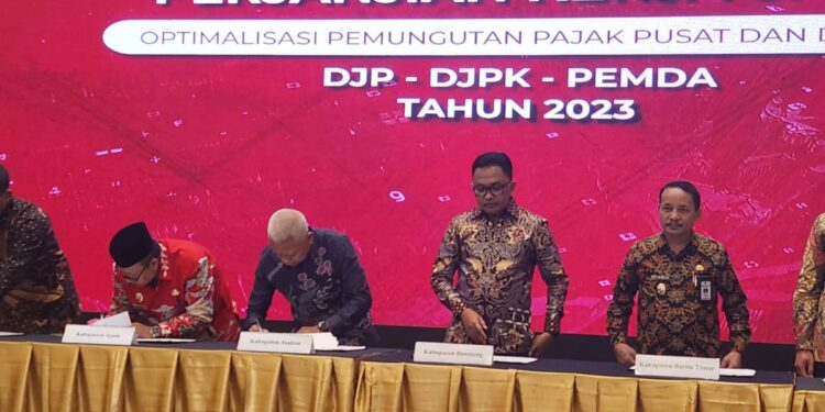 Bupati Asahan Tandatangani Perjanjian Kerjasama Optimalisasi Pemungutan Pajak