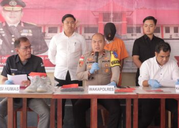 Polres Lingga Ungkap Tindak Pidana Pelaku Pencabulan dan Penimbunan BBM