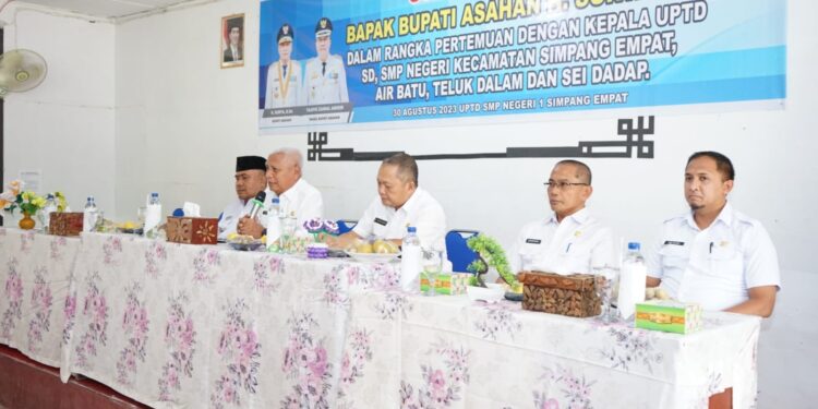 Bupati Hadiri Silaturahmi Keluarga Besar UPTD Disdik di Kecamatan Simpang Empat