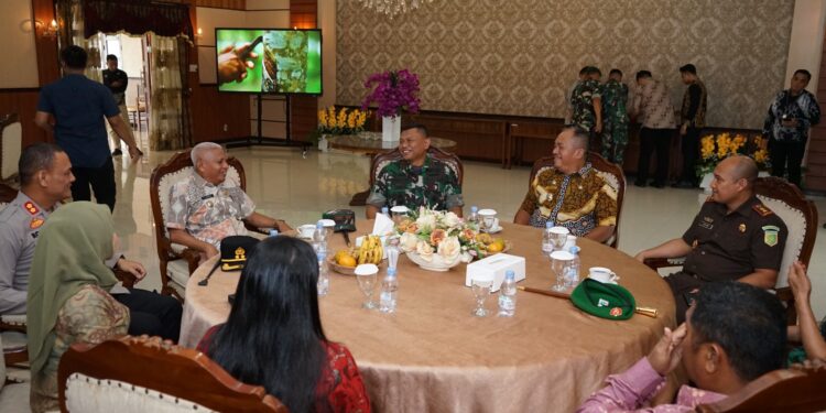 Bupati Asahan Temu Ramah Bersama Danrem 022/PT