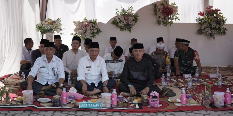 Bupati Asahan Ikut Pengajian Akbar di Masjid Istiqamah Pulau Rakyat