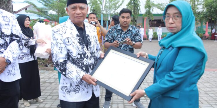 Bupati Asahan Pimpin Upacara Peringatan Hari Guru Nasional ke- 78