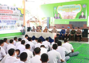 Sasar Sejumlah SMA, Polres Karimun Sosialisasi Penerimaan Polri Tahun 2024