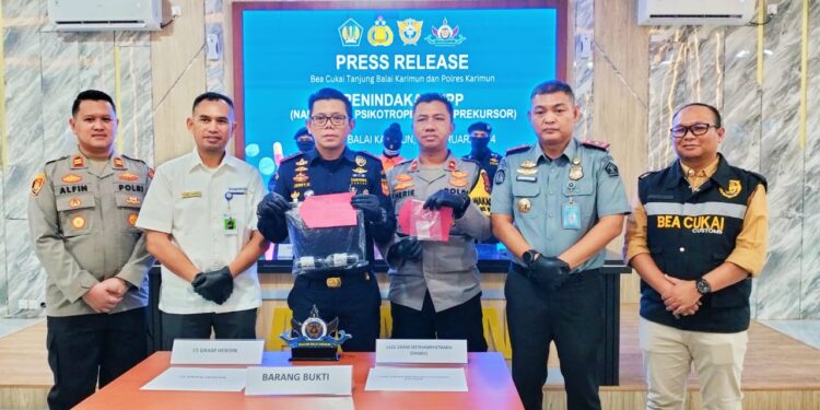 Bawa Narkotika, Seorang Penumpang Kapal MV. Ocean Dragon 3 Ditahan Bea Cukai Karimun