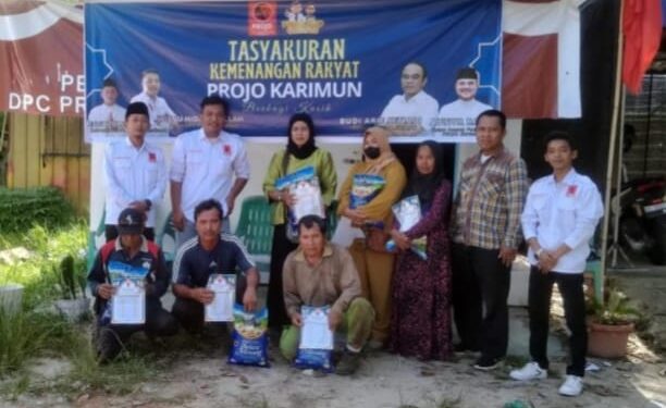 Bersama DPD Kepri, DPC PROJO Karimun Bagikan Satu Ton Beras Untuk Masyarakat