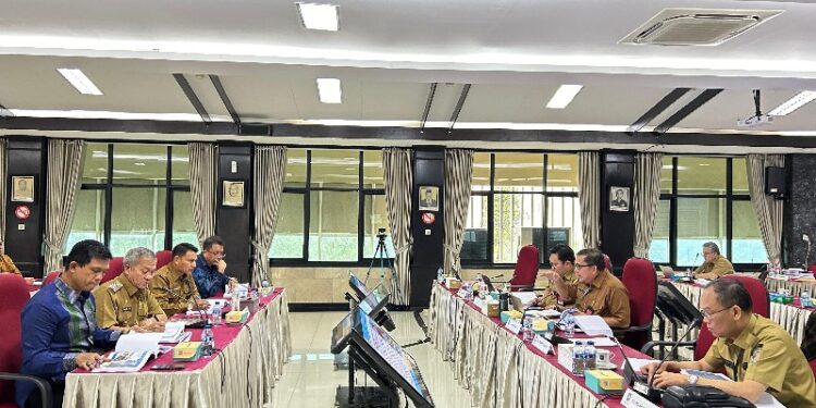 Berikut 6 Program Unggulan Laporan Kinerja PJ. Bupati Aceh Singkil Kepada Tim Evaluator Mendagri