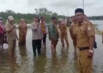 Viral Video Camat Kuala Baru Aceh Singkil Minta Perbaikan Jalan Lintas Singkil-Kuala Segera Diselesaikan