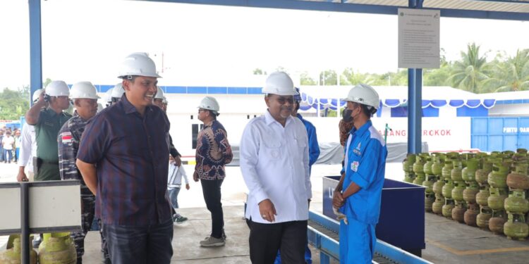 SPBE Karimun Diresmikan, Bupati : Ini Solusi Atasi Kelangkaan Gas 3 Kg